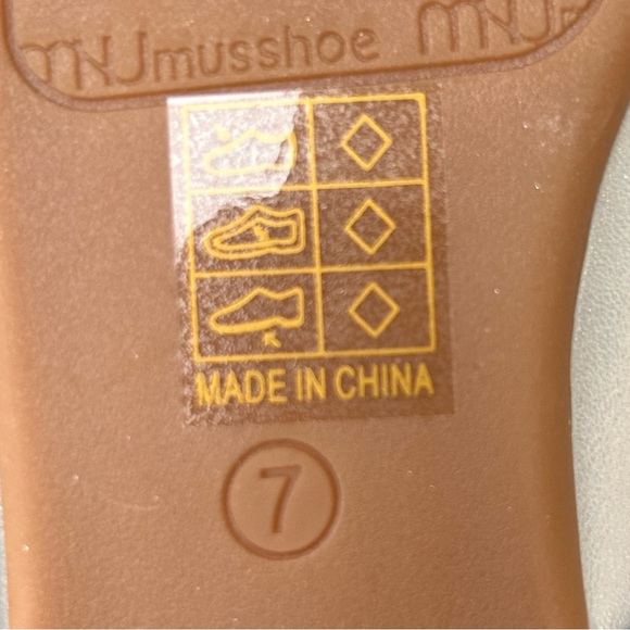 Silver Ballet Mary Jane Flats Adjustable Strap Square Toe Comfortable - Picture 9 of 10